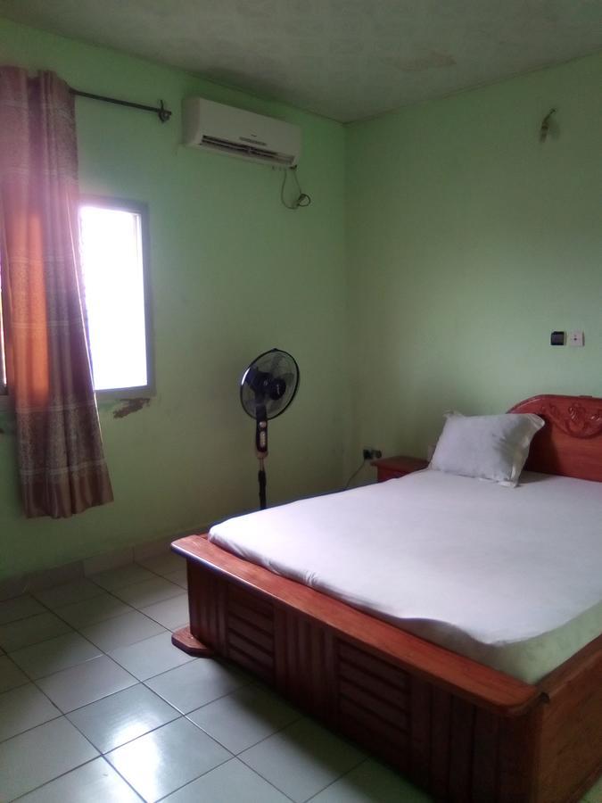Hotel Kdv Bonabéri Exterior foto